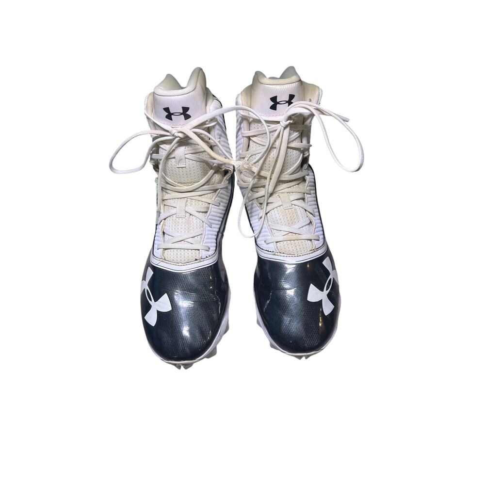 Under Armour “highlight” football cleats in means size 10